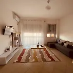 Sky 2 Apartment City Center